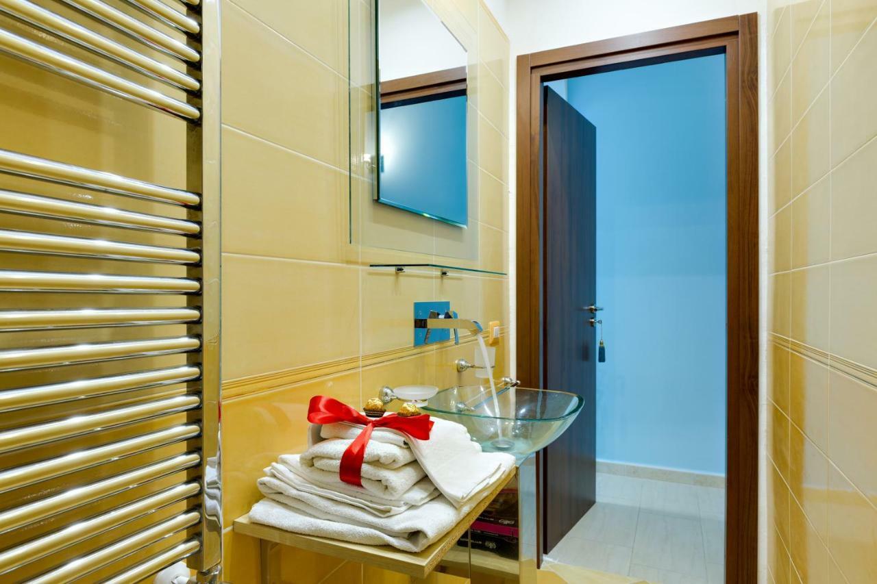 Apartment New In! Sophie At Colosseum Rom